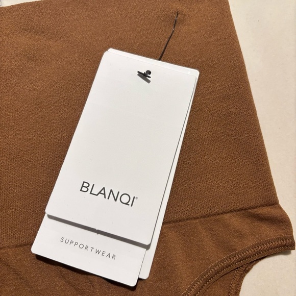 BLANQI Sz M Panty Hipster Compression in Espresso NEW WITH TAG - Picture 3 of 8